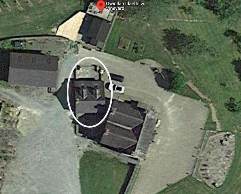 Vineyard Country Cottage Llanerch-Aeron ภายนอก รูปภาพ