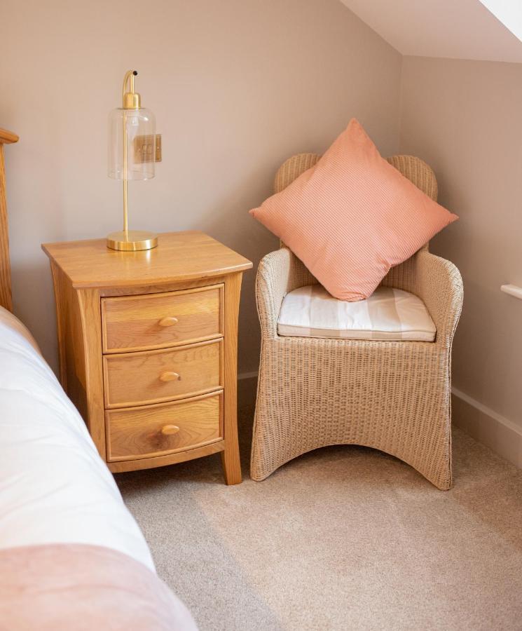 Vineyard Country Cottage Llanerch-Aeron ภายนอก รูปภาพ