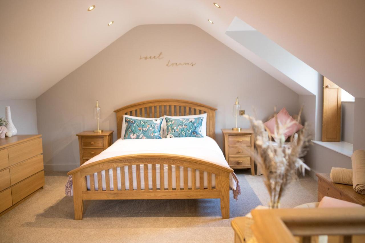 Vineyard Country Cottage Llanerch-Aeron ภายนอก รูปภาพ