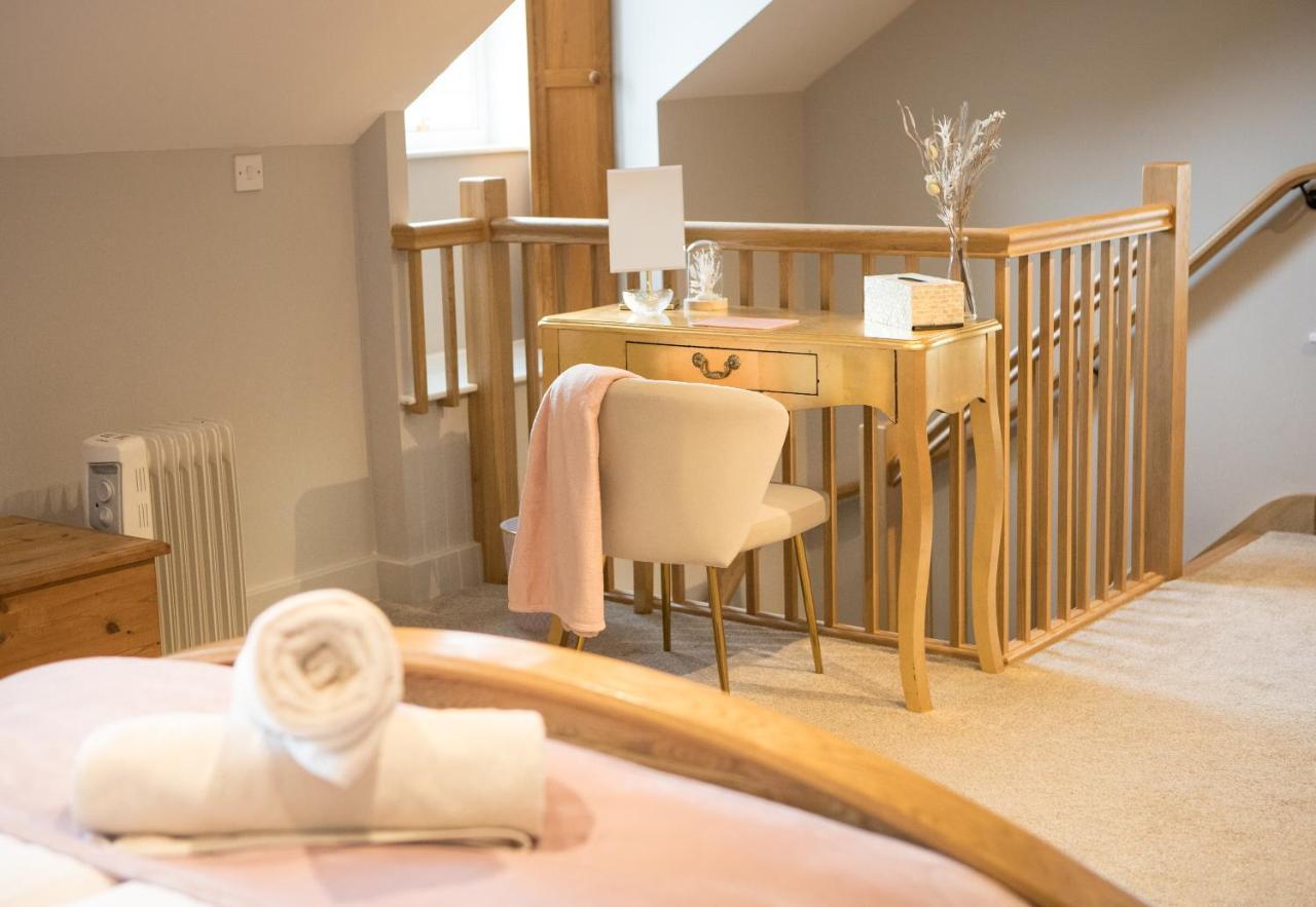 Vineyard Country Cottage Llanerch-Aeron ภายนอก รูปภาพ